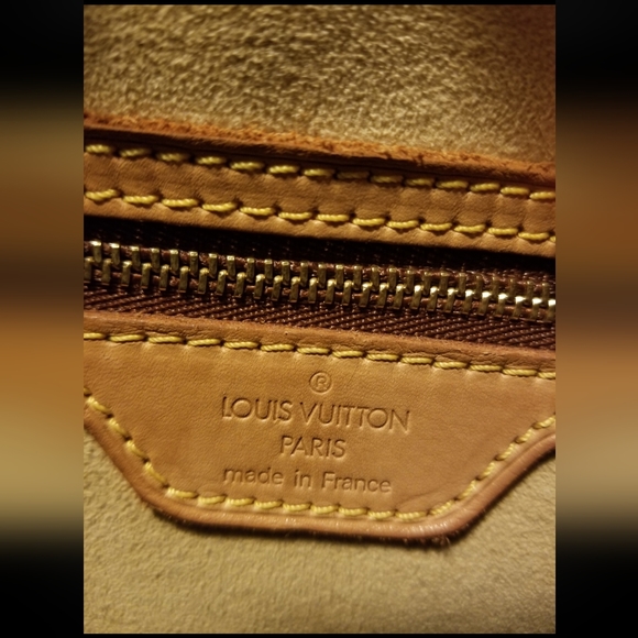 ❌‼️SOLD‼️❌ - 💯Authentic LV Looping GM - Vintage Mono - Picture 7 of 13